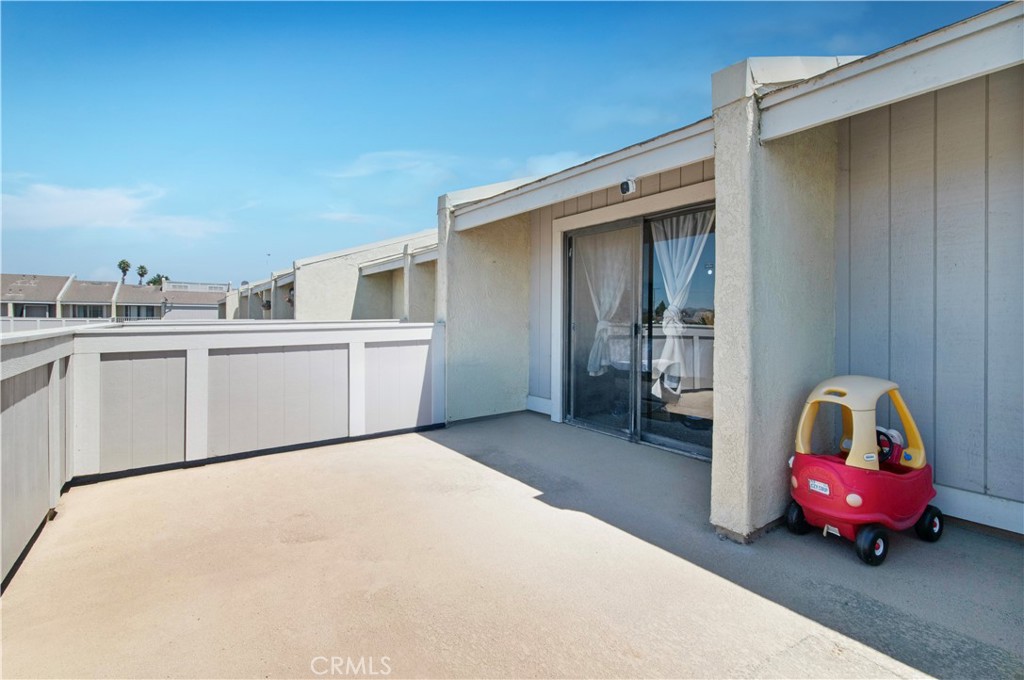 1109 W Cypress Property Photo 7