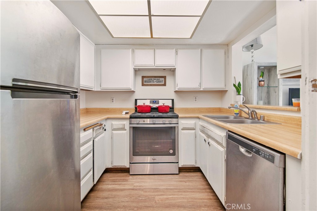 1109 W Cypress Property Photo 15