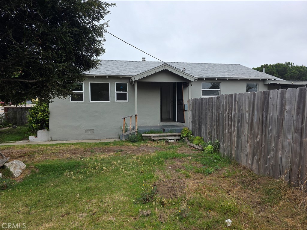 557 S 10th Property Photo 12