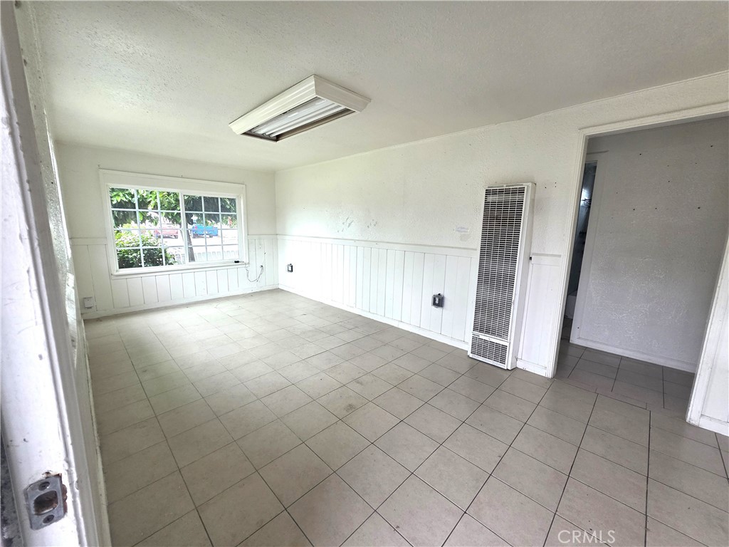 557 S 10th Property Photo 13