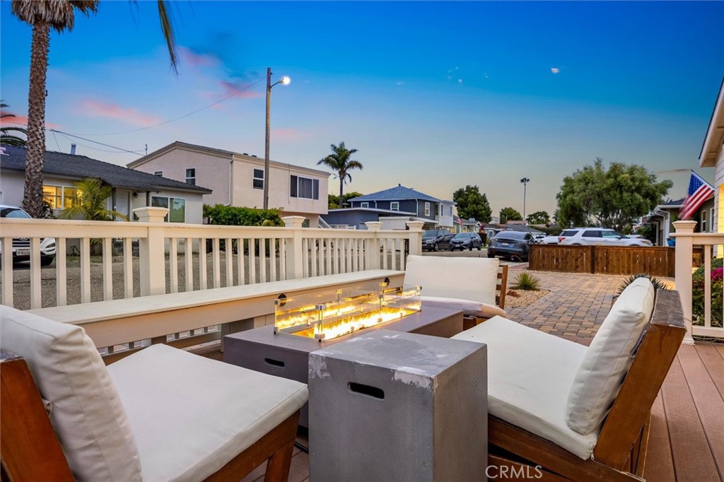 250 Castaic Avenue Property Photo 11