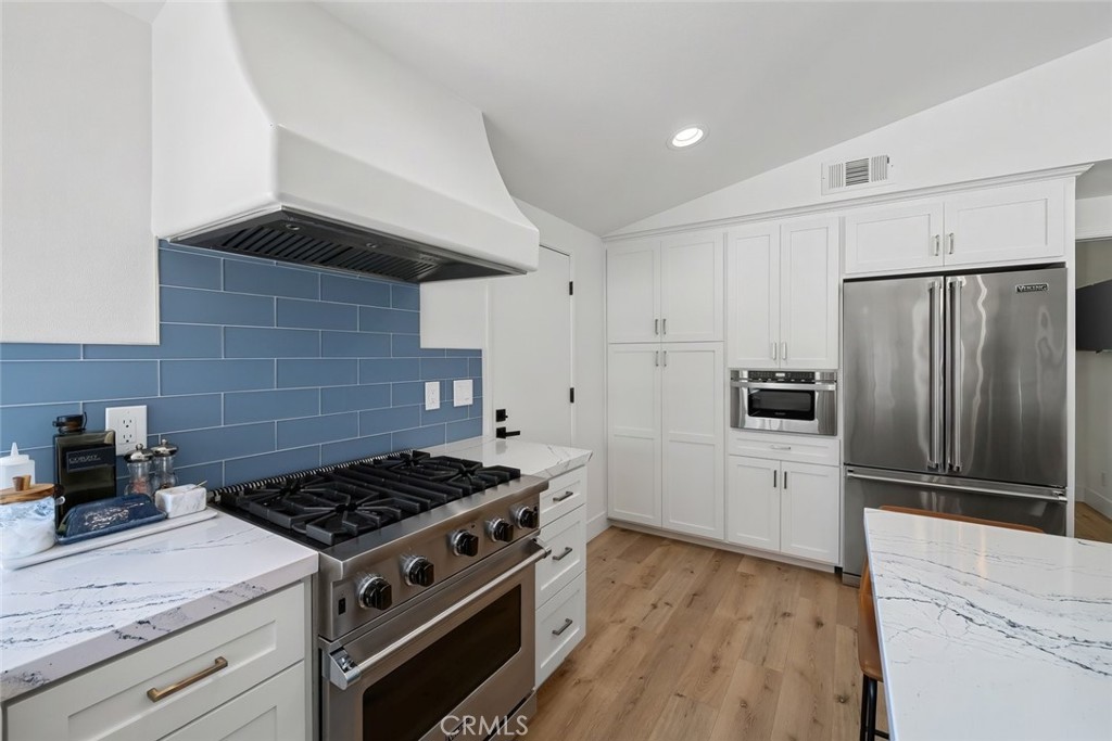 250 Castaic Avenue Property Photo 24