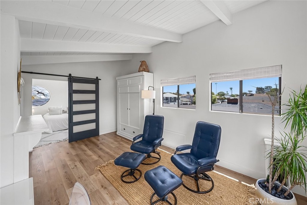 250 Castaic Avenue Property Photo 32
