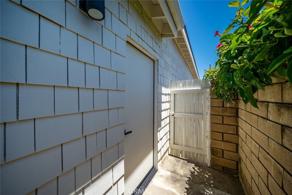 250 Castaic Avenue Property Photo 41