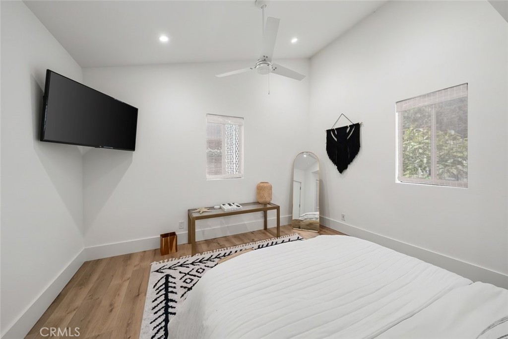 250 Castaic Avenue Property Photo 43