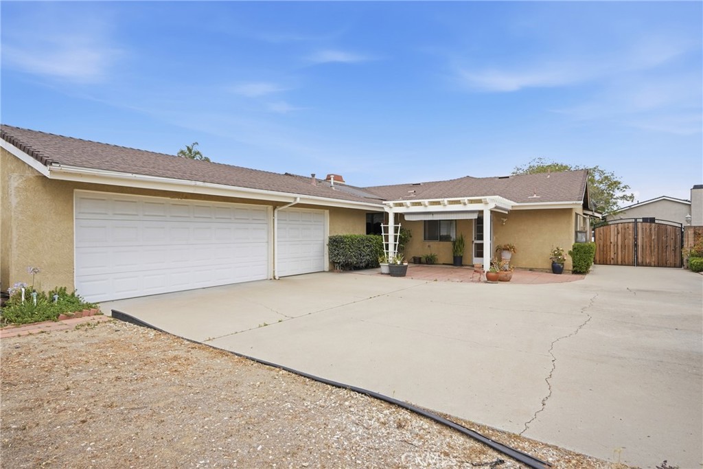 1985 Olive Drive Property Photo 29