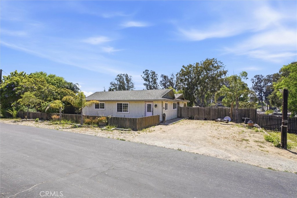 750 Calle Bendita Property Photo 33