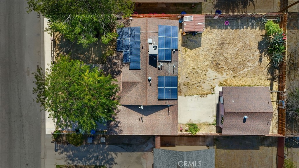 1418 Rosalia Property Photo 4