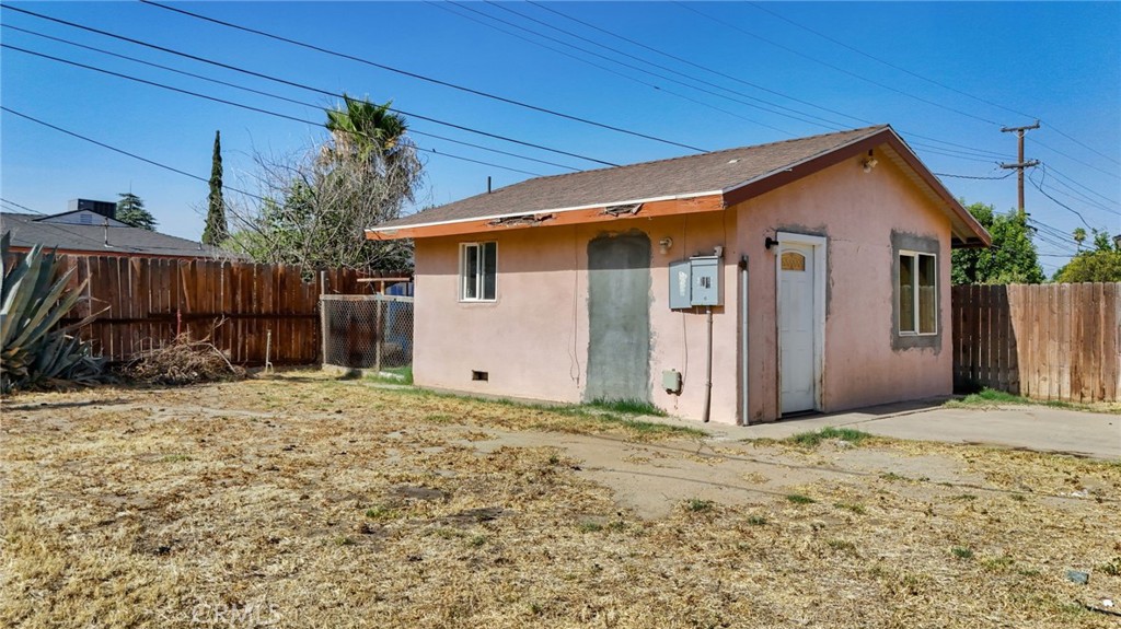 1418 Rosalia Property Photo 6