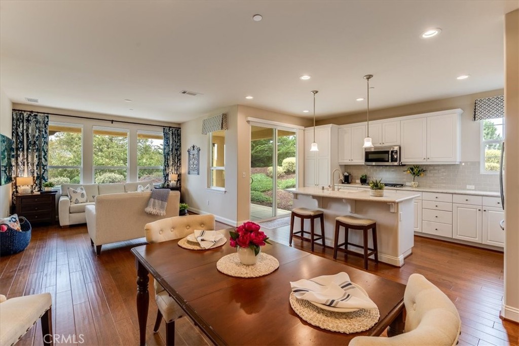 1176 Spring Azure Way Property Photo 4