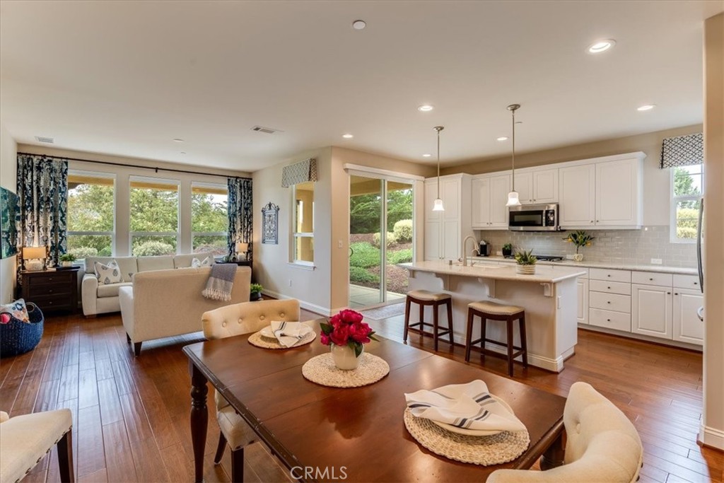 1176 Spring Azure Way Property Photo 4