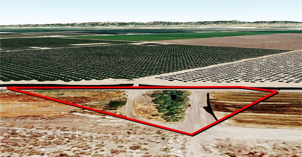 10 Westside Canal Property Photo 2