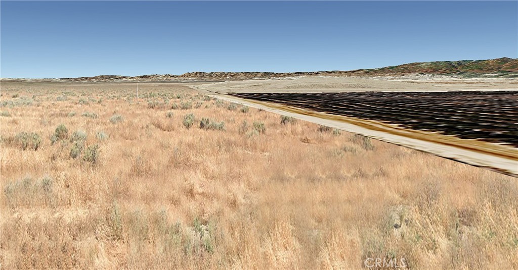 11 Between Loken & 7th Standard Road Property Photo 1
