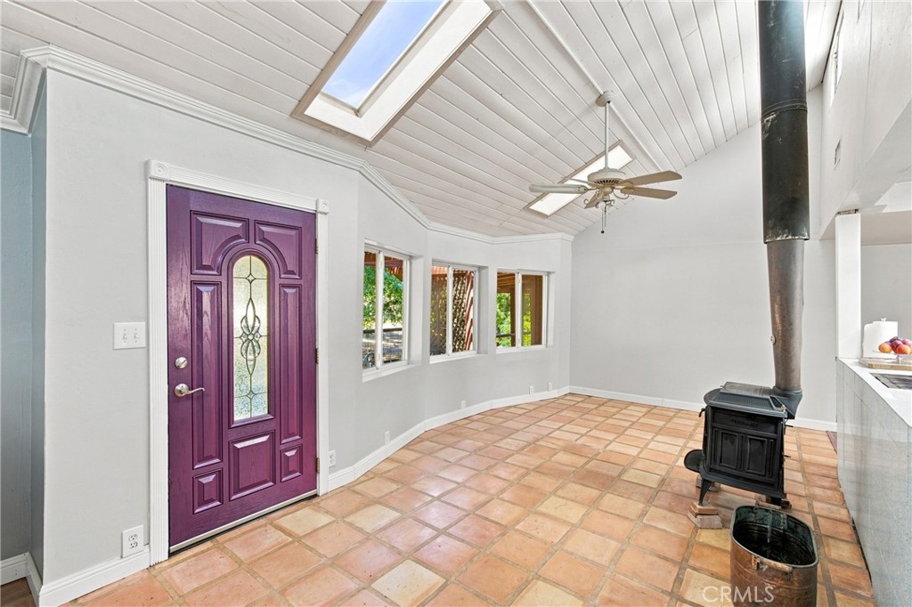 5885 Lion Ridge Property Photo 5