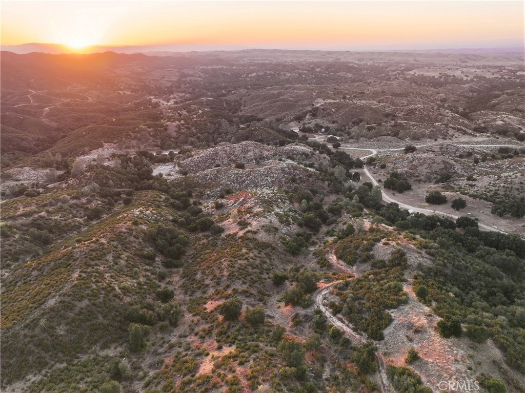 5885 Lion Ridge Property Photo 46