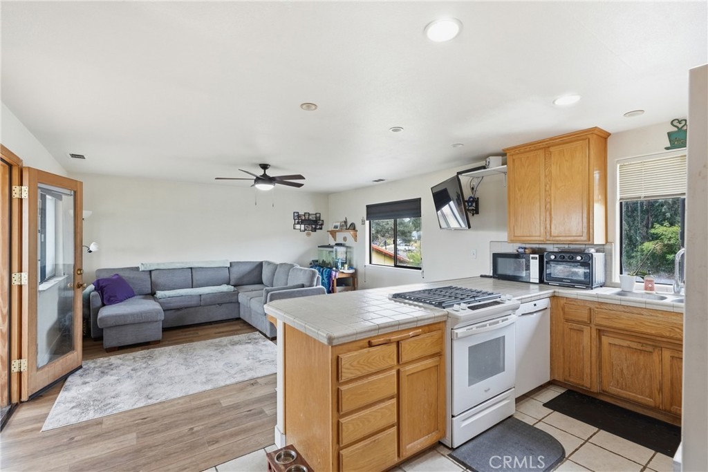 670 Camino Contento Property Photo 43