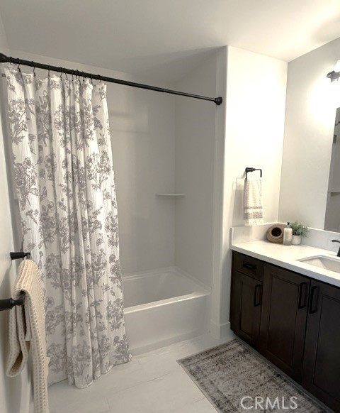 402 W Grand Avenue 407 Property Photo 17
