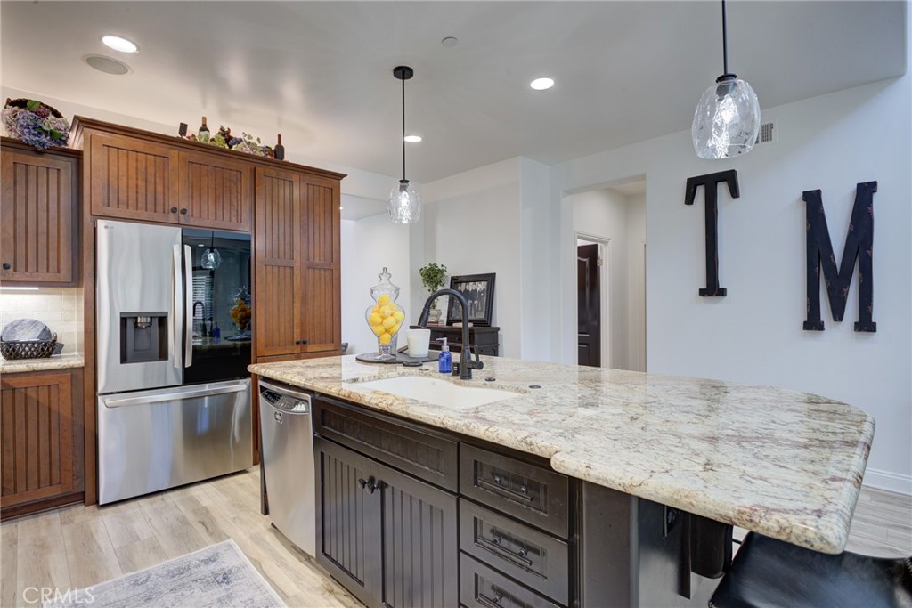 995 Jacqueline Property Photo 14