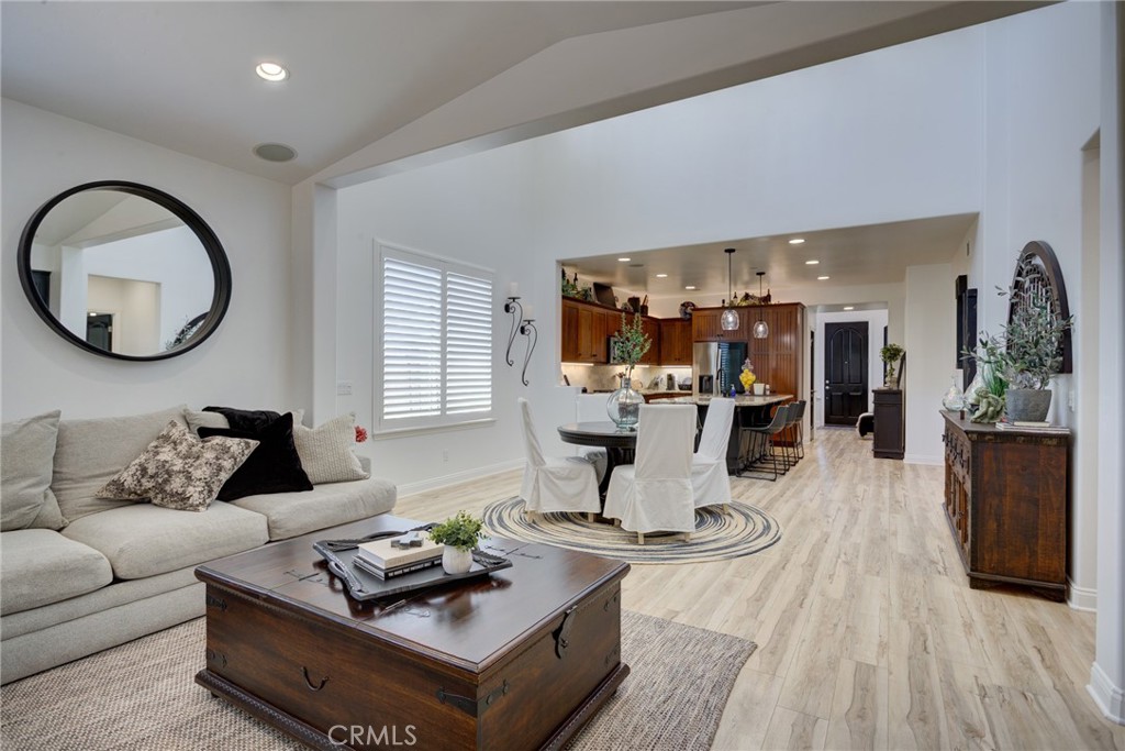 995 Jacqueline Property Photo 22