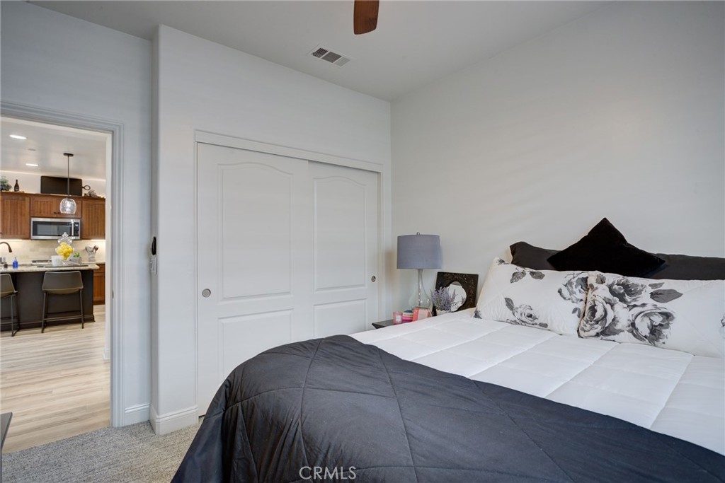 995 Jacqueline Property Photo 33