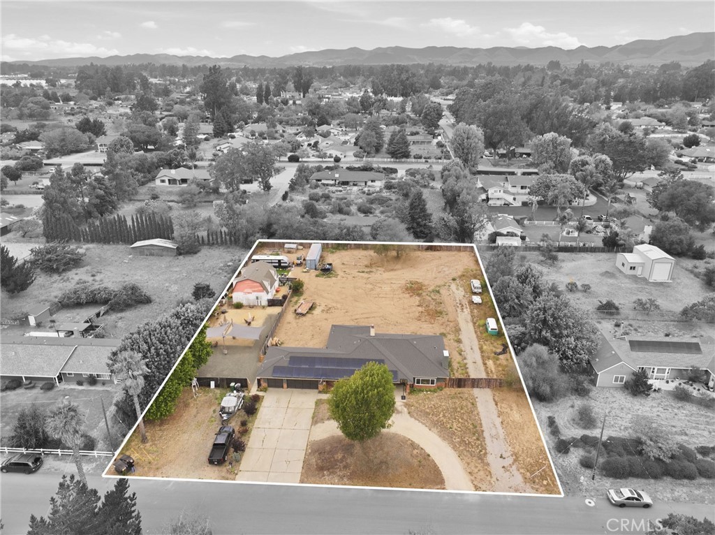 320 Pablo Lane Property Photo 1