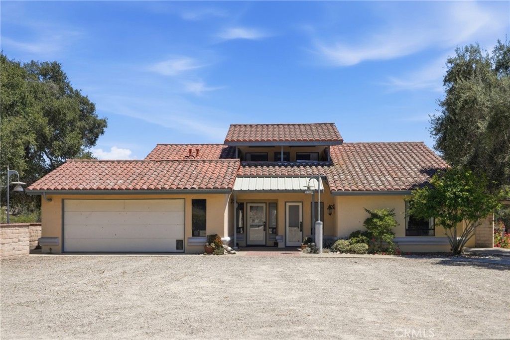9875 Suey Creek Property Photo 1