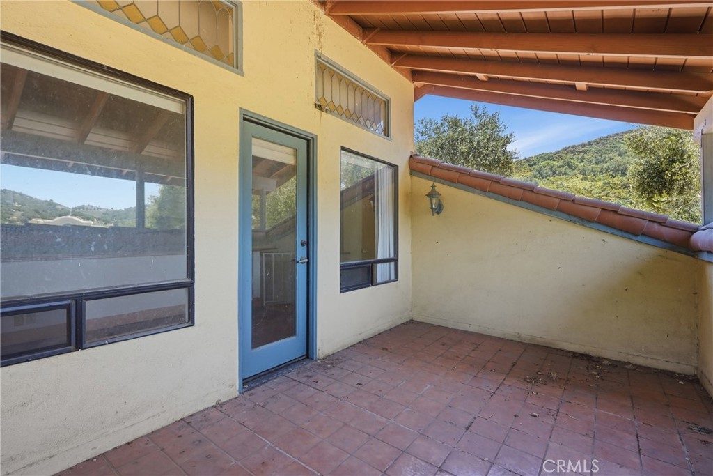 9875 Suey Creek Property Photo 14