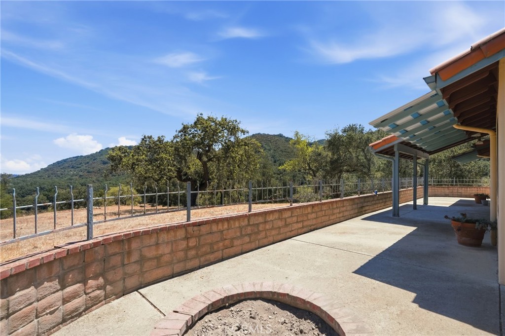 9875 Suey Creek Property Photo 36
