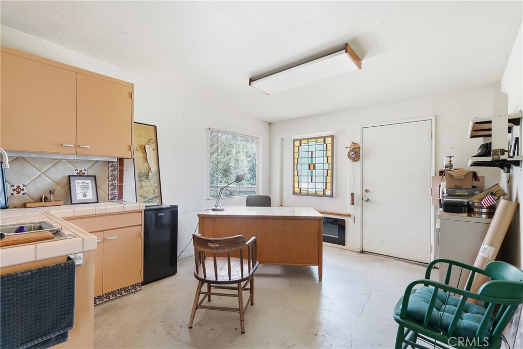 9875 Suey Creek Property Photo 46