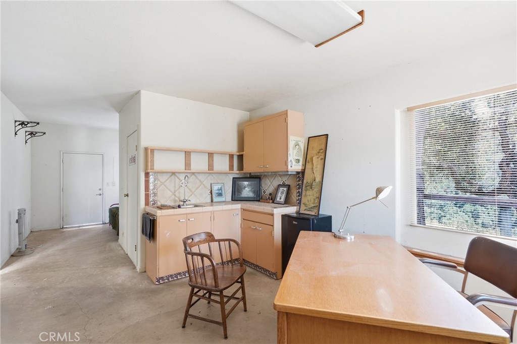 9875 Suey Creek Property Photo 47