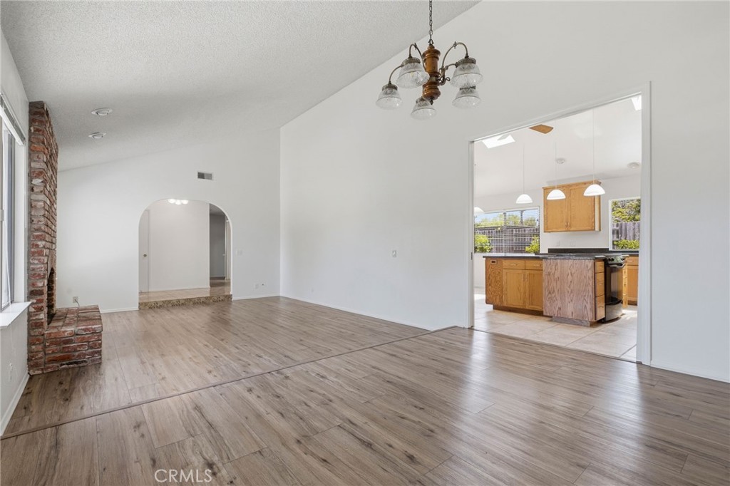 4332 Manchester Court Property Photo 8