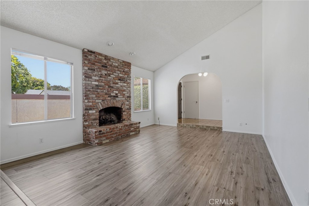 4332 Manchester Court Property Photo 10