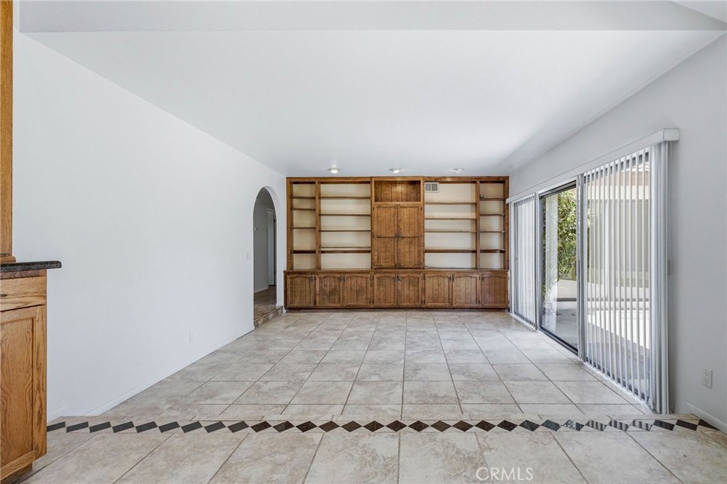 4332 Manchester Court Property Photo 12