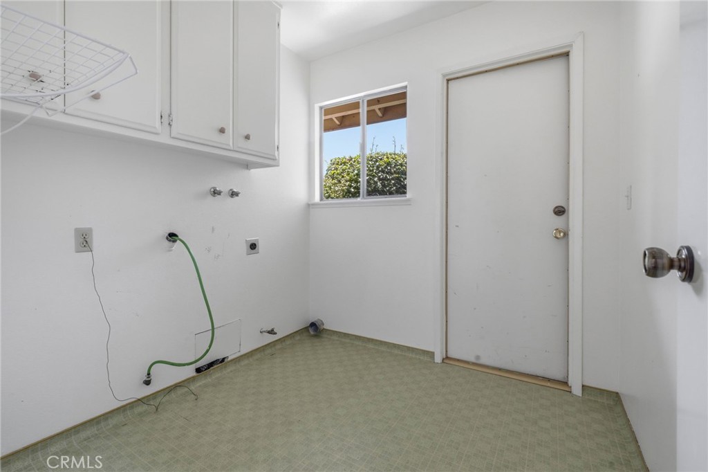 4332 Manchester Court Property Photo 15