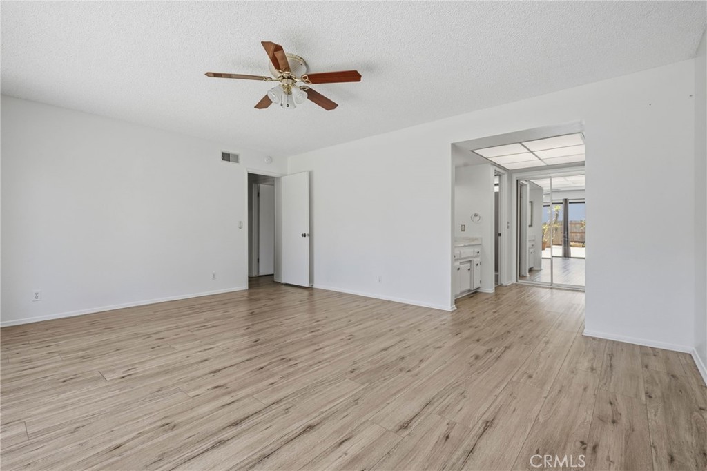 4332 Manchester Court Property Photo 18