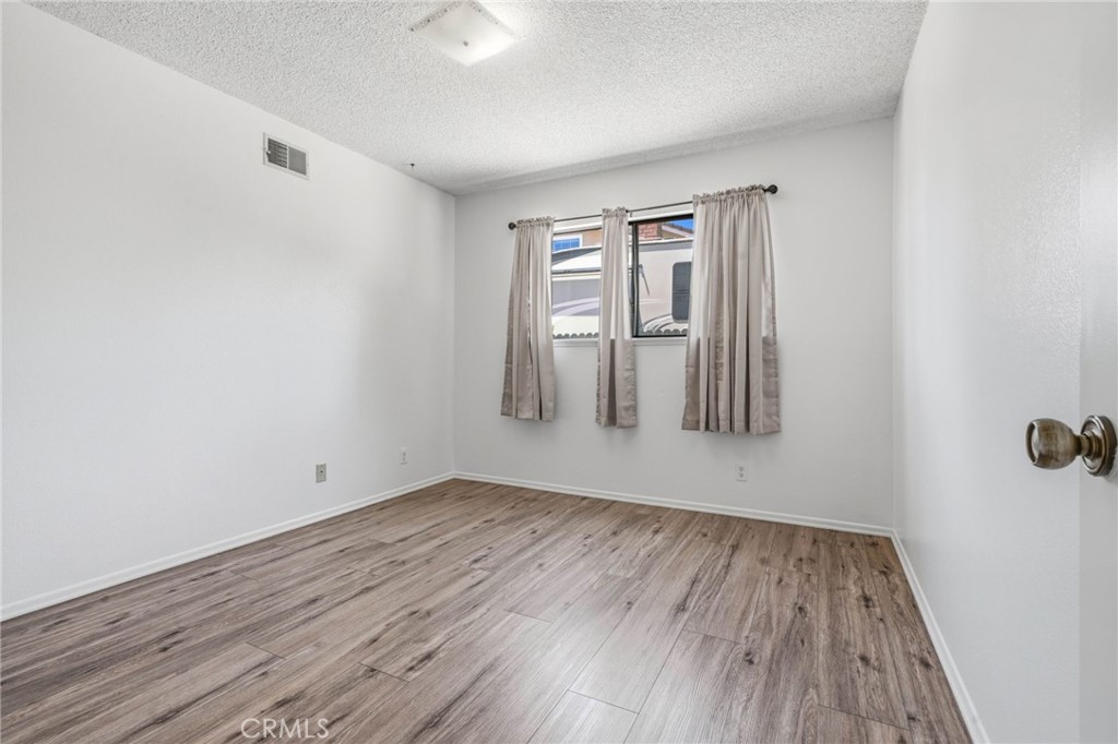 4332 Manchester Court Property Photo 23