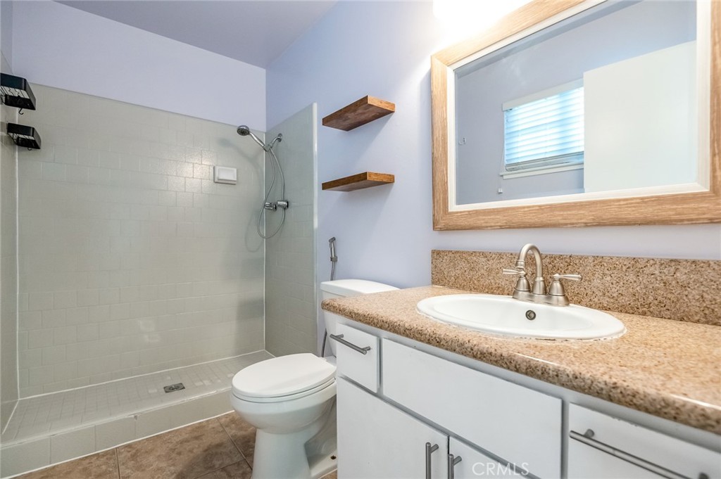 1237 S Clover Property Photo 13