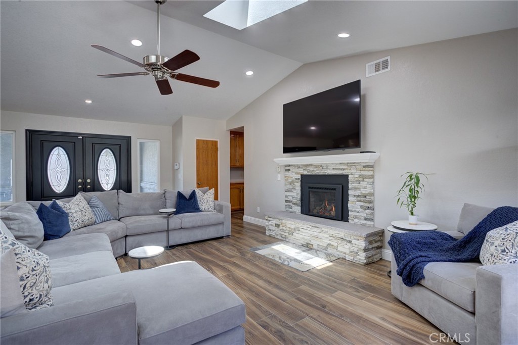 4580 Harmony Property Photo 18