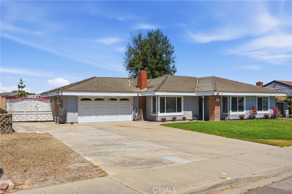4415 Glines Property Photo 2