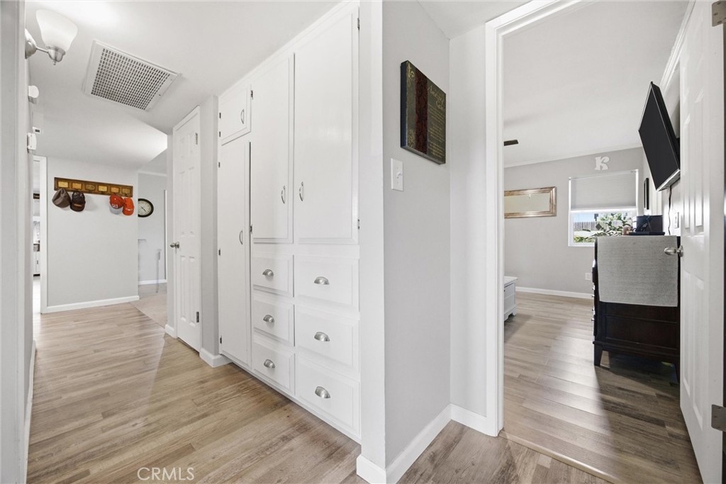 208 Glen Oaks Property Photo 22
