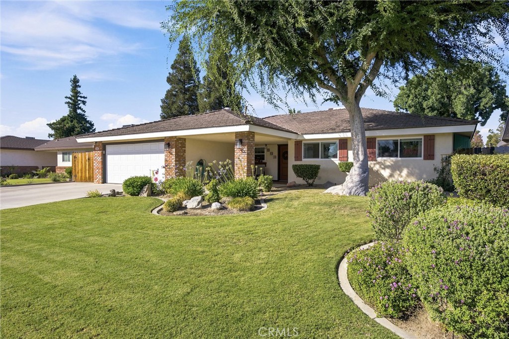 208 Glen Oaks Property Photo 47