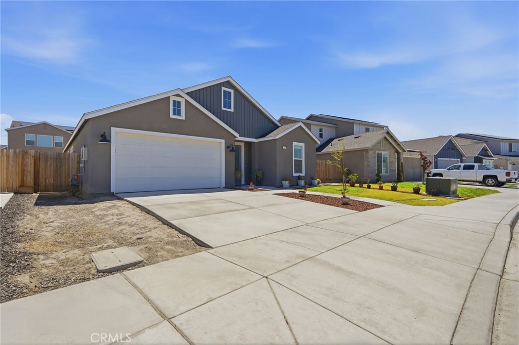 530 Baylor Property Photo 4