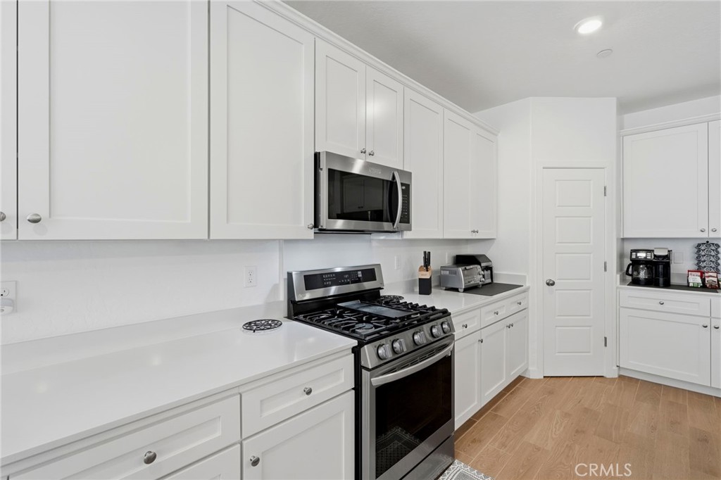 530 Baylor Property Photo 23