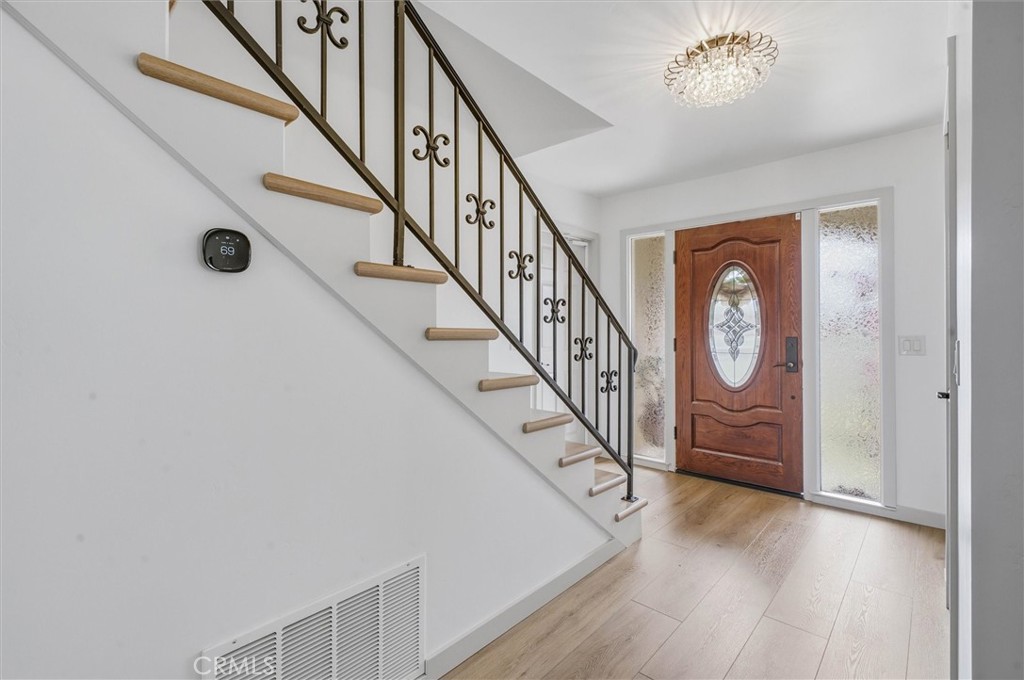 4583 Tilbury Court Property Photo 3