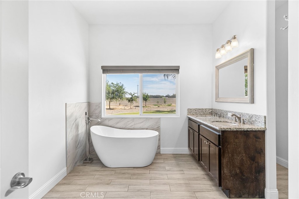 14111 Danbur Property Photo 19