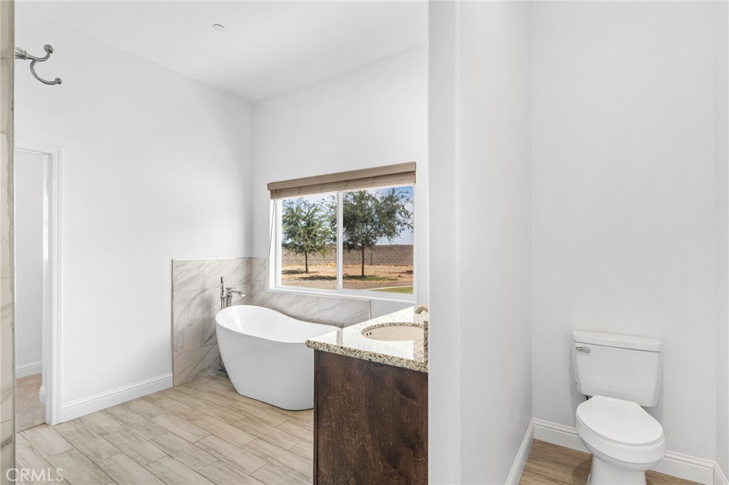 14111 Danbur Property Photo 23