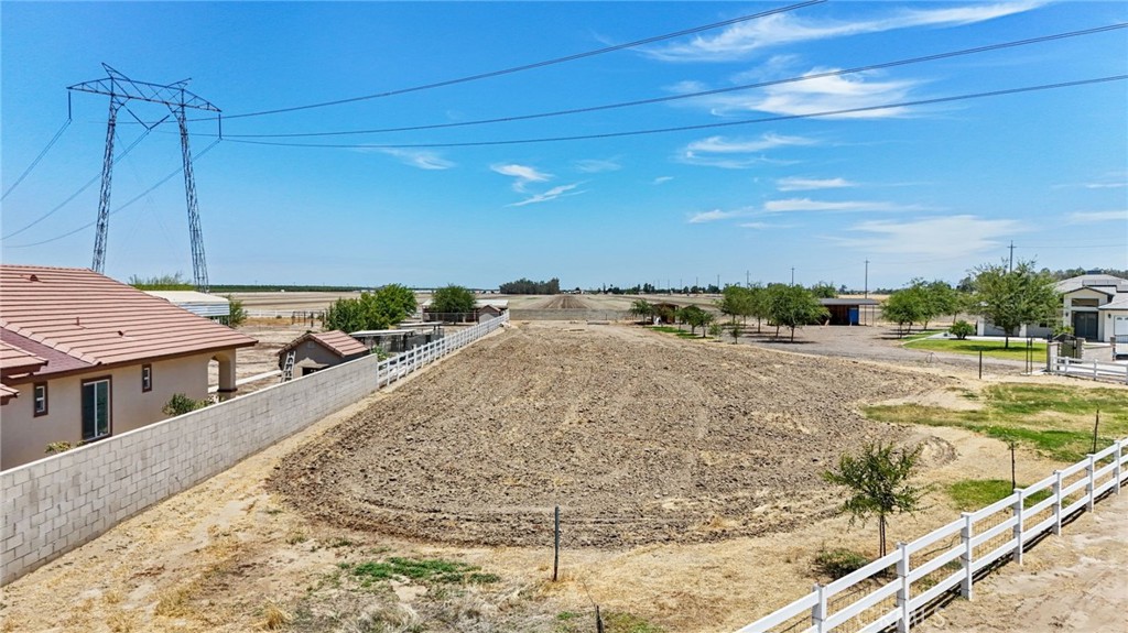 14111 Danbur Property Photo 39