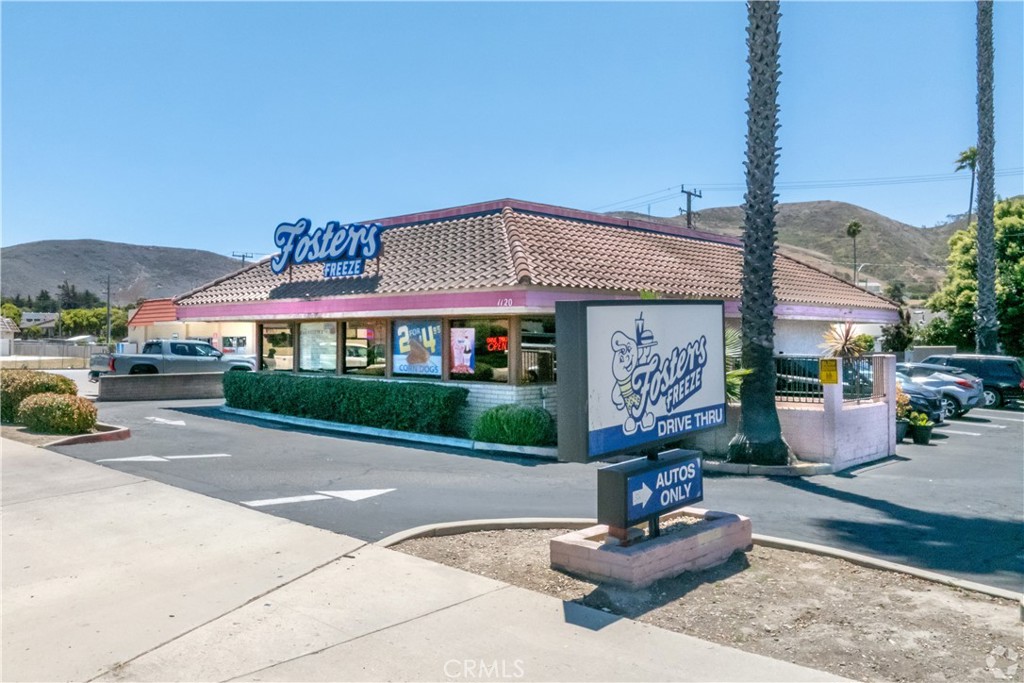 1120 E Ocean Avenue Property Photo 1