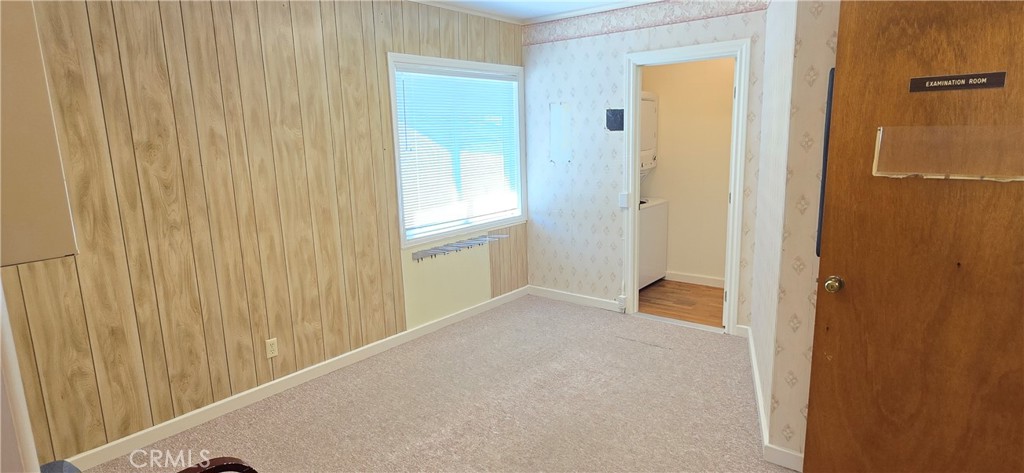 133 N G Street Property Photo 6