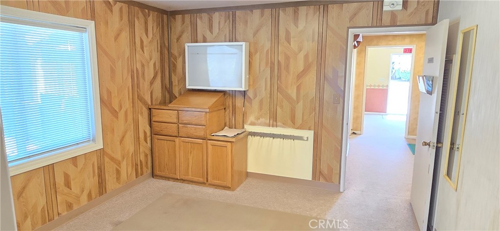 133 N G Street Property Photo 11